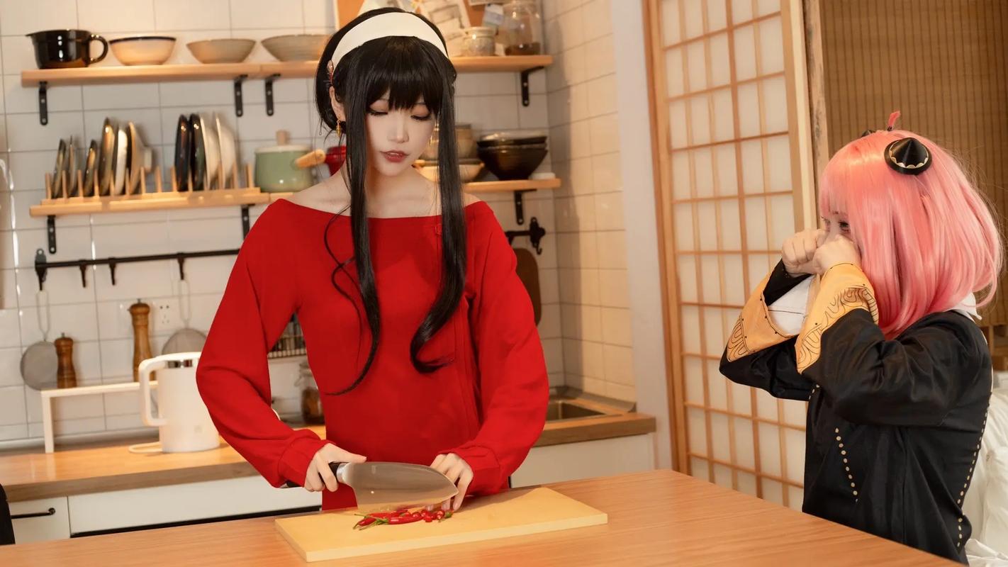 Spy x Family Yor Forger Cospla - Anime Cosplay Yor recension och pris